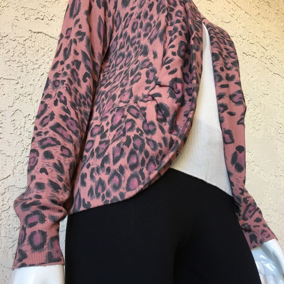 Boston Proper 🐆 Wild Blush Leopard Peplum Cardigan | Sz L - Picture 4 of 8